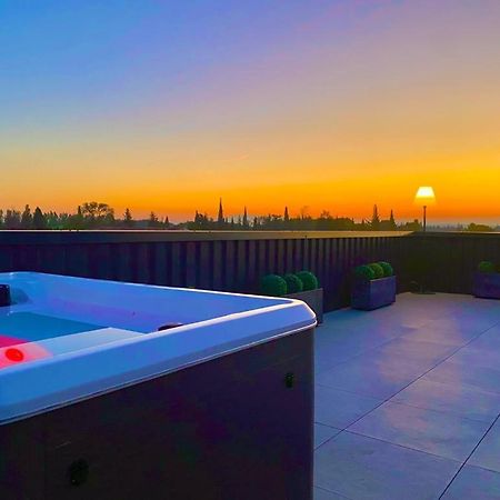 Saint Remy De Provence Roof Top Avec Jacuzzi Exteriér fotografie