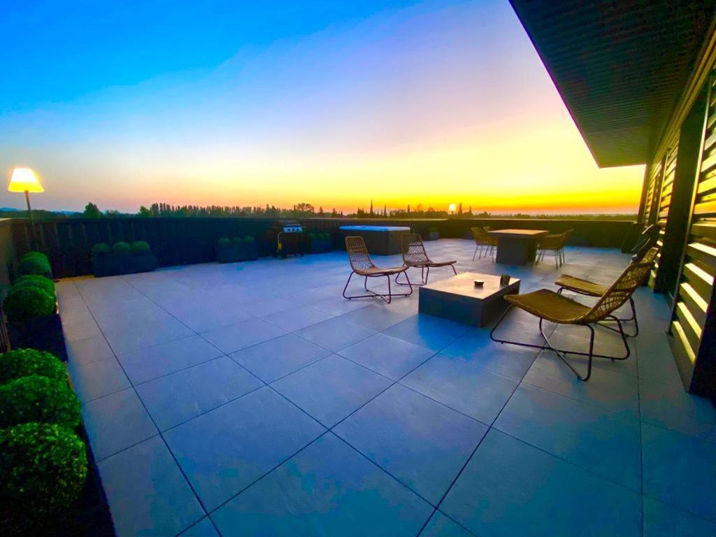 Saint Remy De Provence Roof Top Avec Jacuzzi Exteriér fotografie